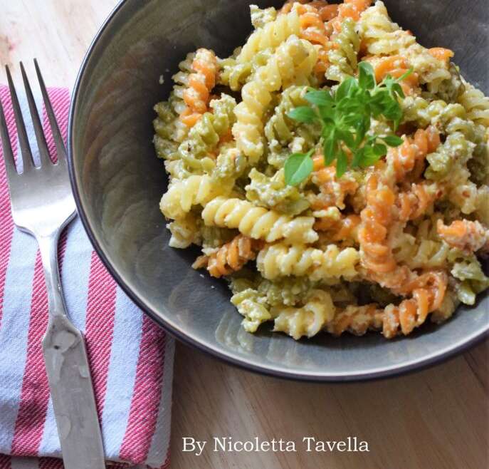 Summer pasta with cauliflower-almond pesto