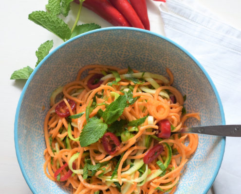 Sweet potato and courgette spaghetti salad with a Thai touch