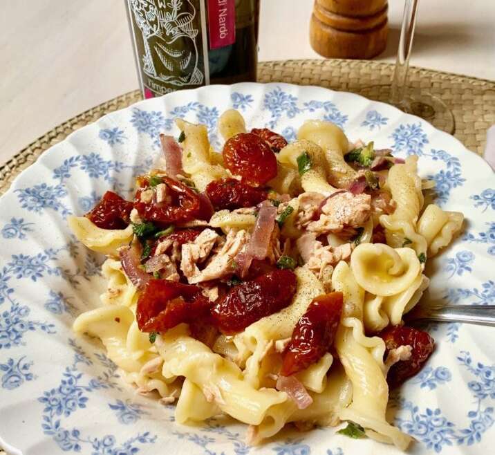 Sicilian pasta with tuna and sun-dried tomatoes