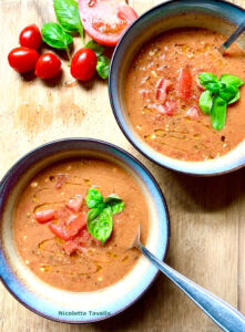 chilled tomato and roasted bell pepper soup