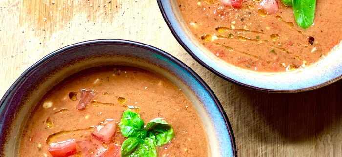 chilled tomato and roasted bell pepper soup