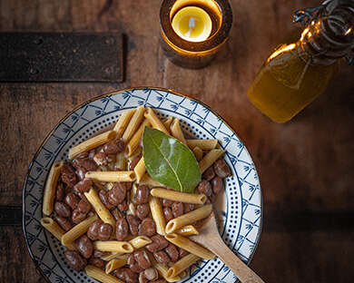Pasta e fagioli (pasta with beans)